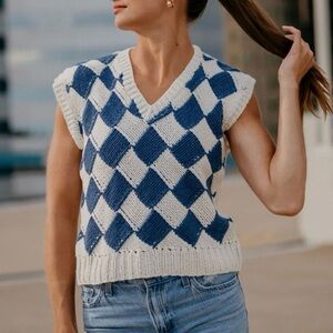 Sadie & Sage Checkered Sweater Vest Size L